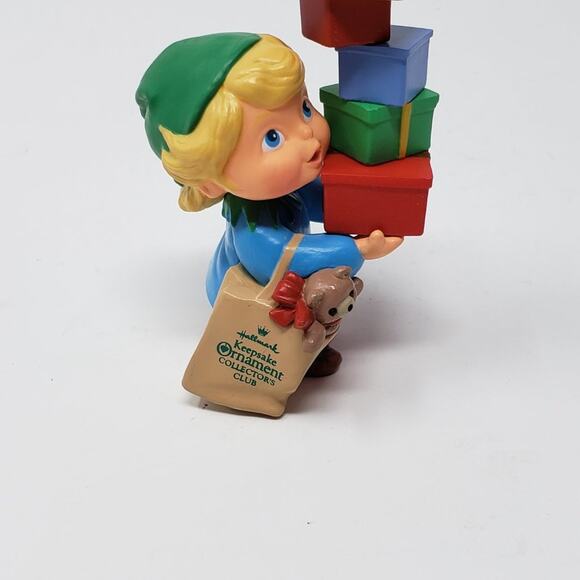 1990 Hallmark Armful of Joy Keepsake Collector's Club Holiday Ornament. - Picture 3 of 10